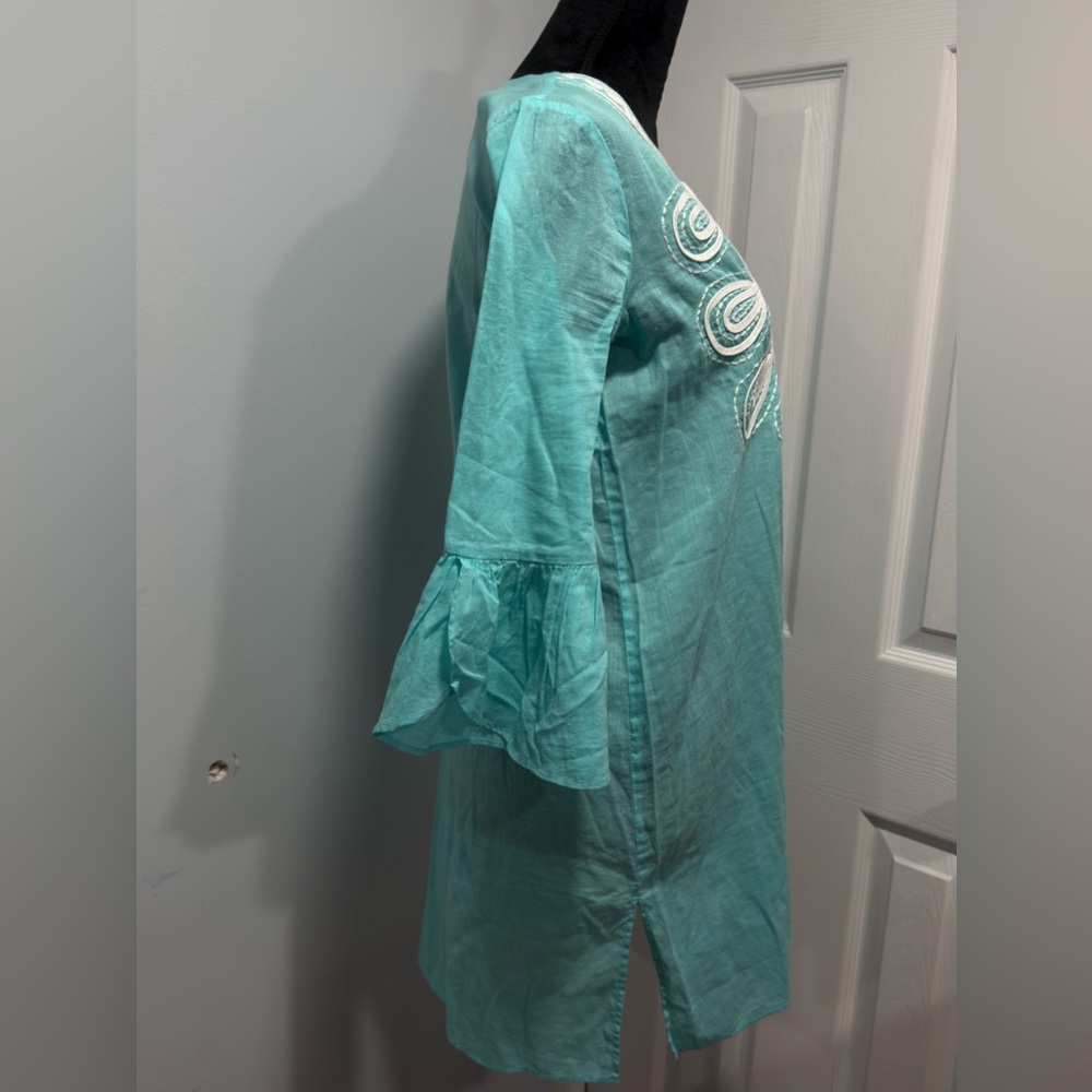 Lilly Pulitzer Aqua Tunic with White Detailing - Picture 4 of 10